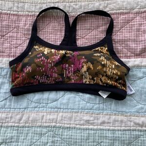 Maurices sports bra NEW WITH TAGS size Large